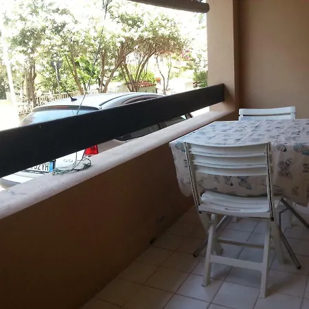 La Perla Del Mare Apartment *